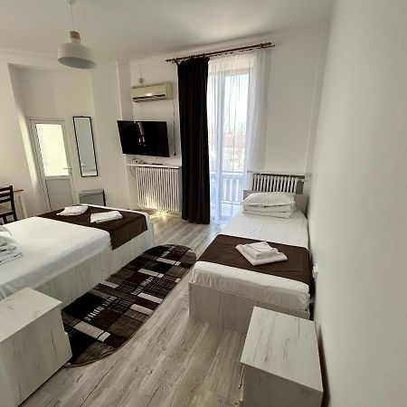 Hotel Continental City Center Iasi Exterior photo